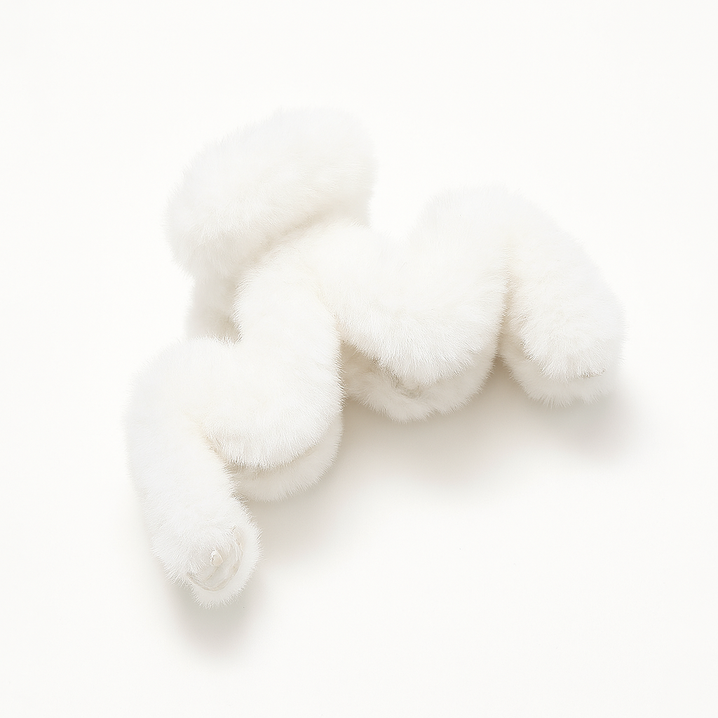 Plush Hair Claw Clip – Large Fashion Back Clip for Thick Hair