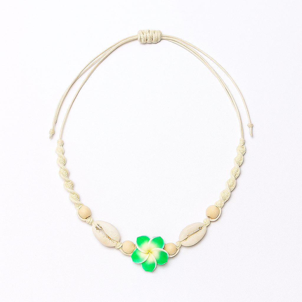 Boho Daisy & Conch Bead Choker – Handwoven Summer Necklace
