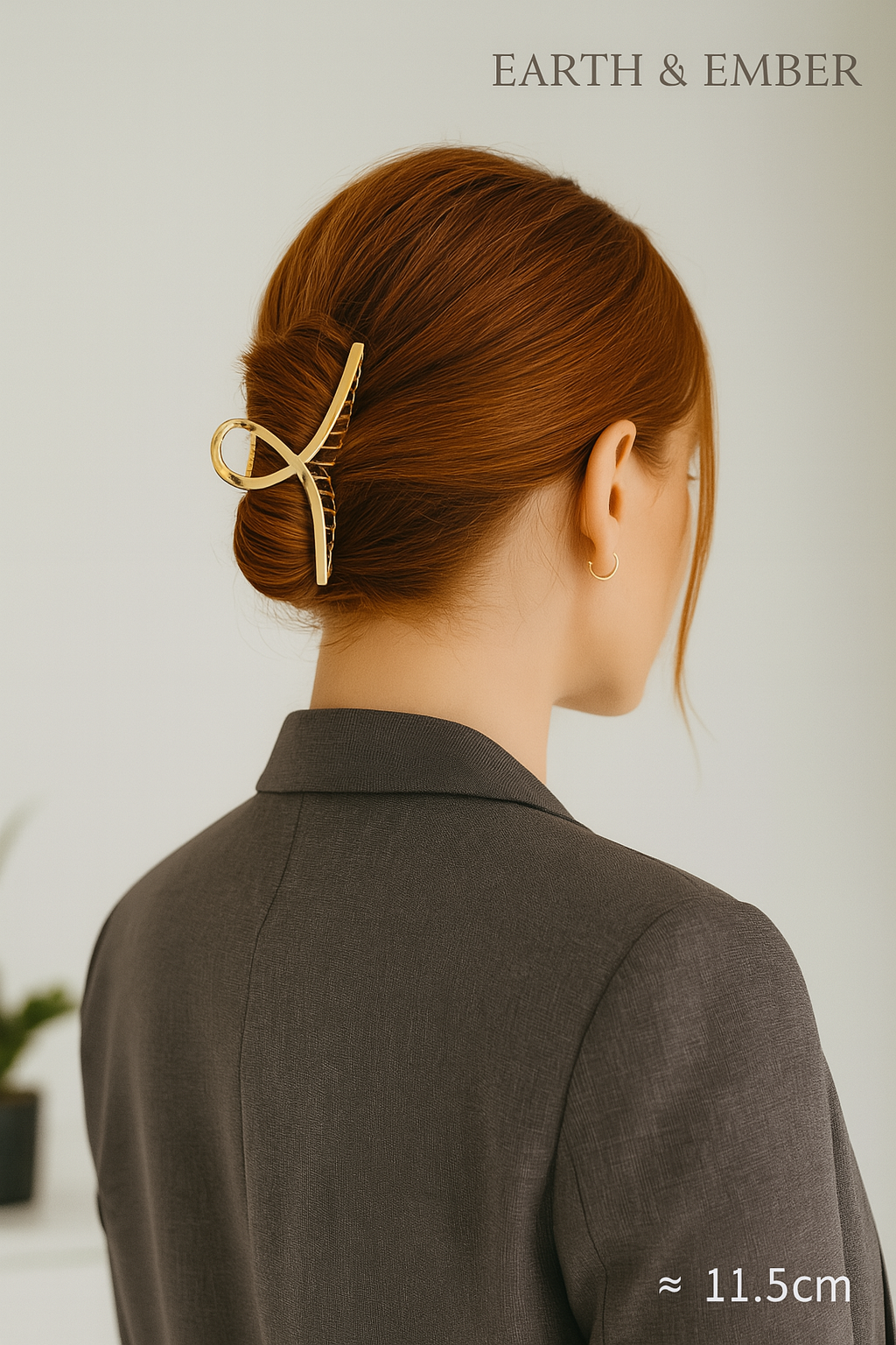 Gold Butterfly Hair Claw Clip – Elegant Geometric Design for Women & Girls
